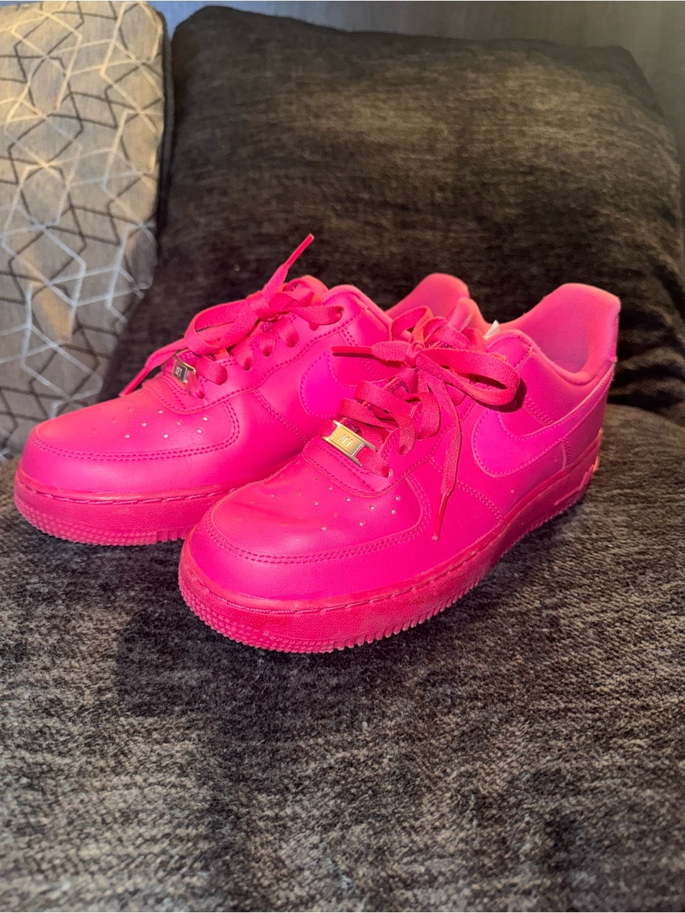 Nike Air Force 1 Low Hot Pink Fuchsia Sneakers Women’s Size 7.5